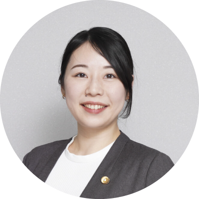 弁護士 佐藤絢那